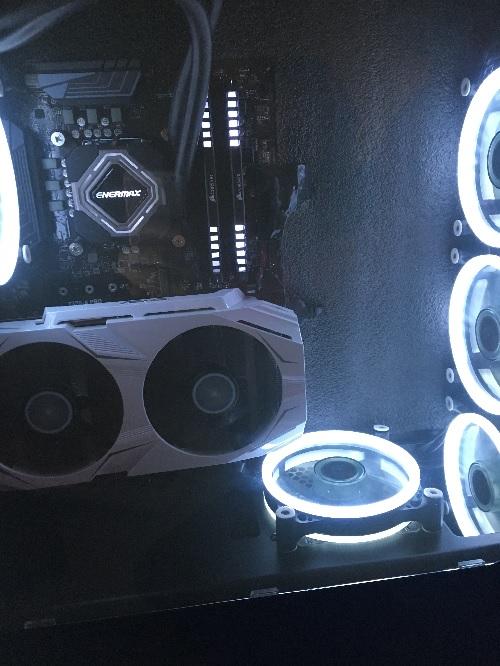 blanc noir pc gamer